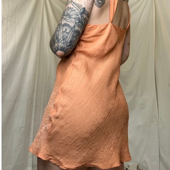 August Silk Intimates Peach Patterned Slip Dress Size Small - Picture 5 of 8